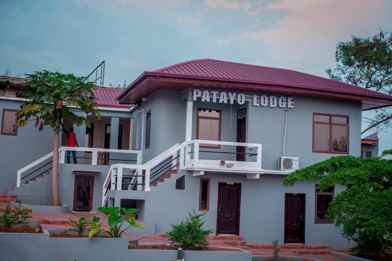 Patayo Lodge Kumasi Buitenkant foto